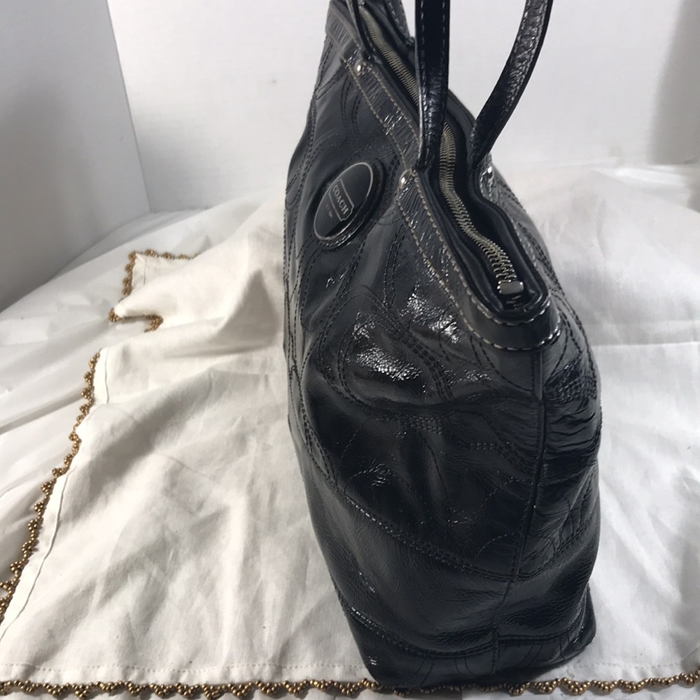 Coach Vintage Women’s F15142 Black Patent Leather CC Logo Stitch Tote Bag Purse - Picture 5 of 12